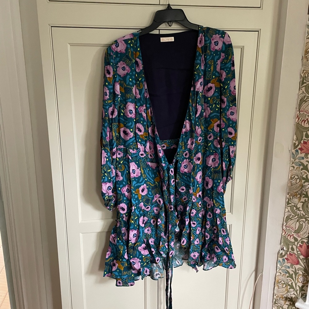Alivia Floral Wrap Dress fits size S\M - Picture 2 of 4